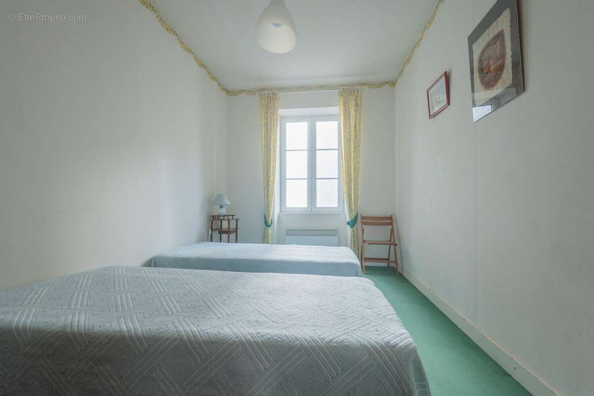 Chambre étage  - Maison à LES SABLES-D'OLONNE