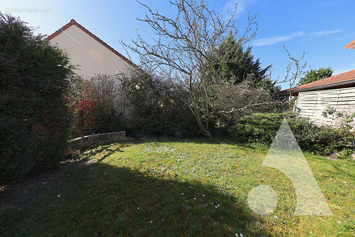 Maison à SAINTRY-SUR-SEINE