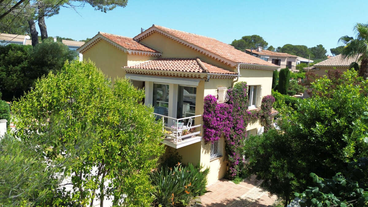 Maison à SAINT-RAPHAEL