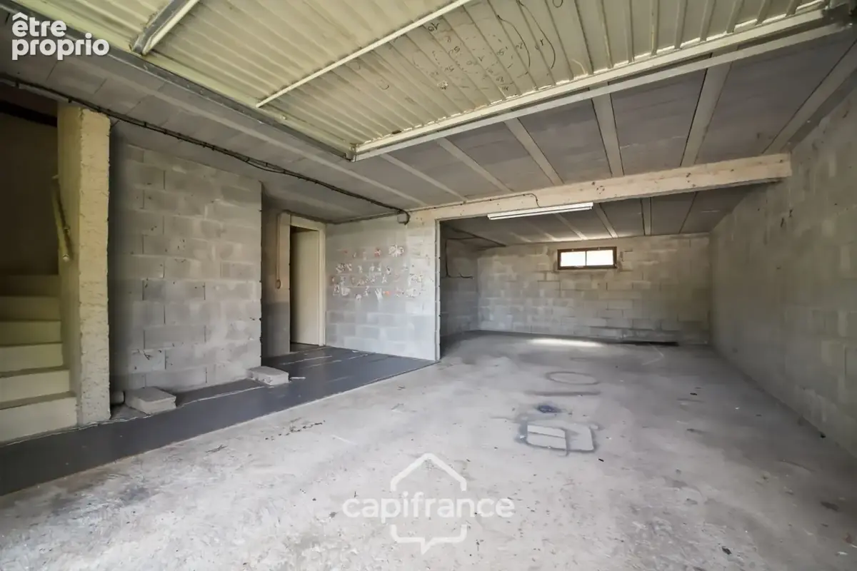 Maison avec sous-sol complet à rénover à Beaufort (39190), idéal premier achat ou investissement - photo 13
