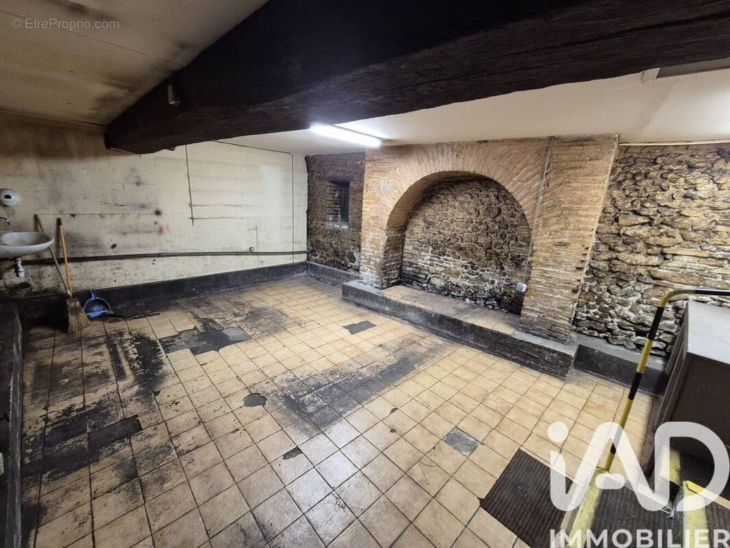 Photo 1 - Commerce à TROYES