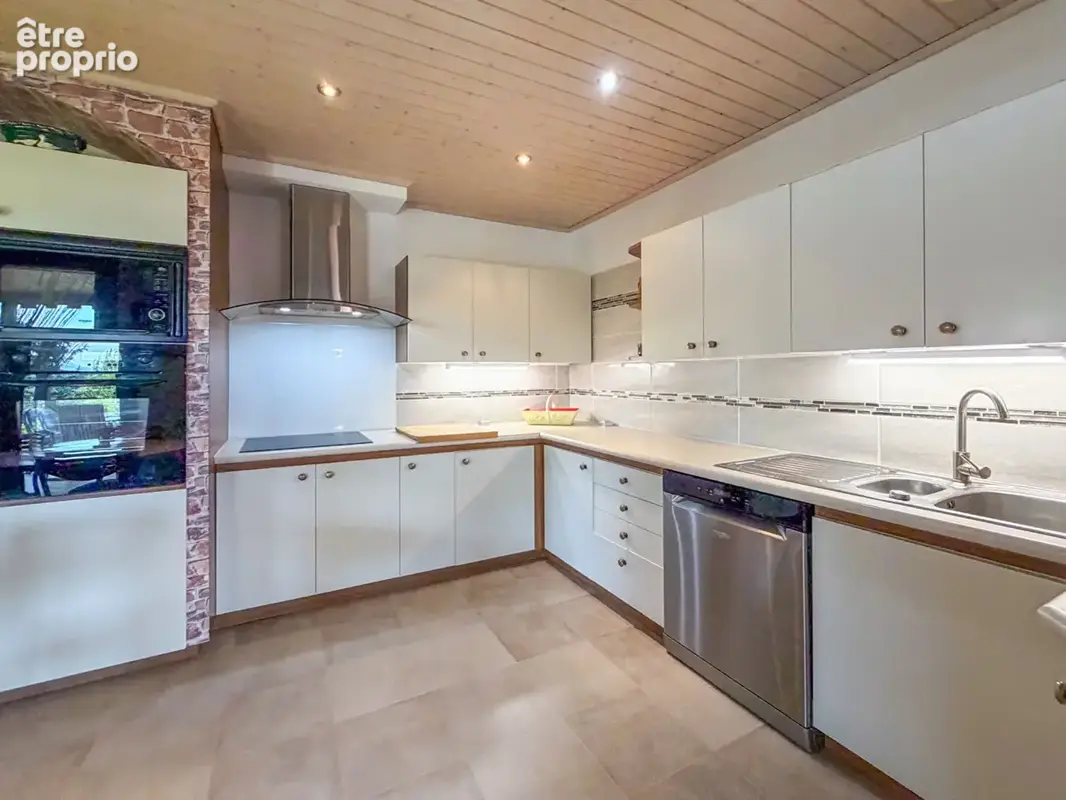 Agence immobiliere laforet - exclusivite - "bromelia" - lovagny - maison individuelle de 145,31m² - terrasses - sous sol complet - photo 8