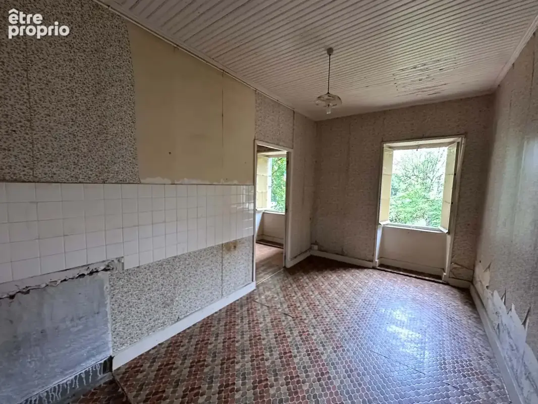 Maison 8 pièces 136 m² à vendre à Charensat (63640) - photo 10