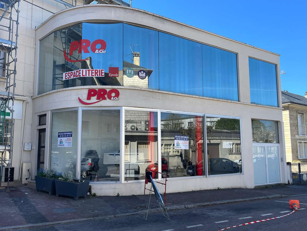 Commerce à LOUVIERS