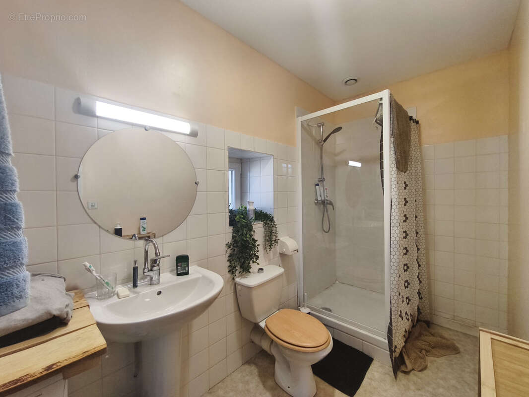 Appartement à BRENOD
