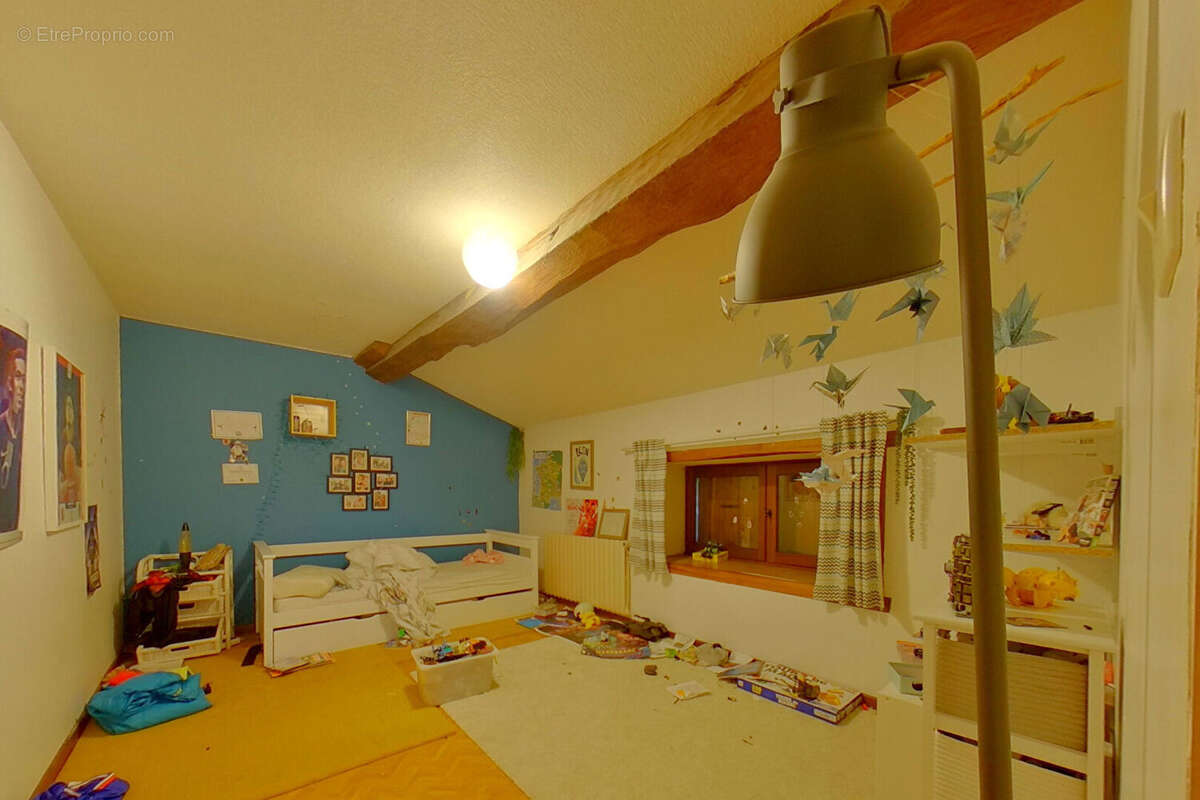 Maison à PERONNAS