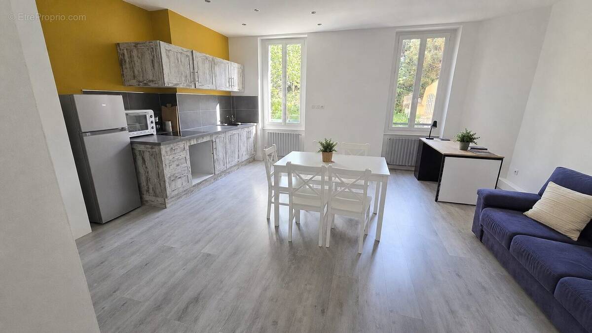 Appartement à SAINT-ETIENNE