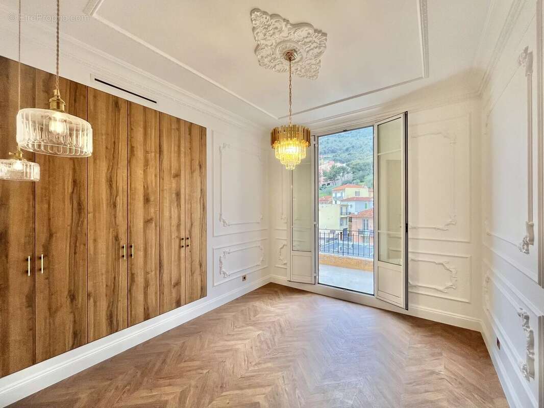 Appartement à BEAUSOLEIL