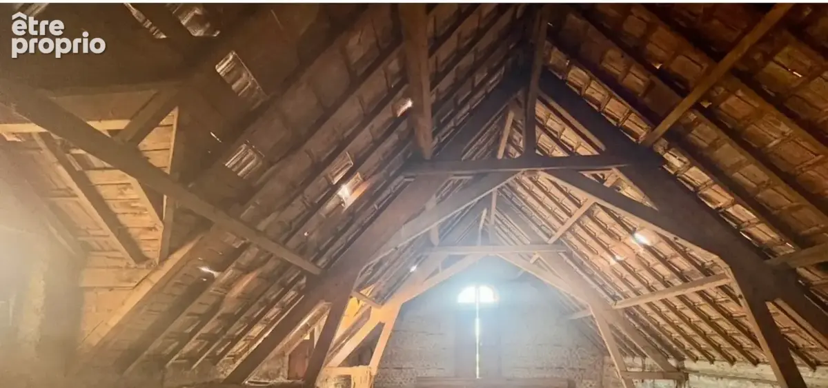 Tarbes – Propriété de caractère avec maison de 184 m² à rénover et près de 1 800 m² de bâtis - photo 13