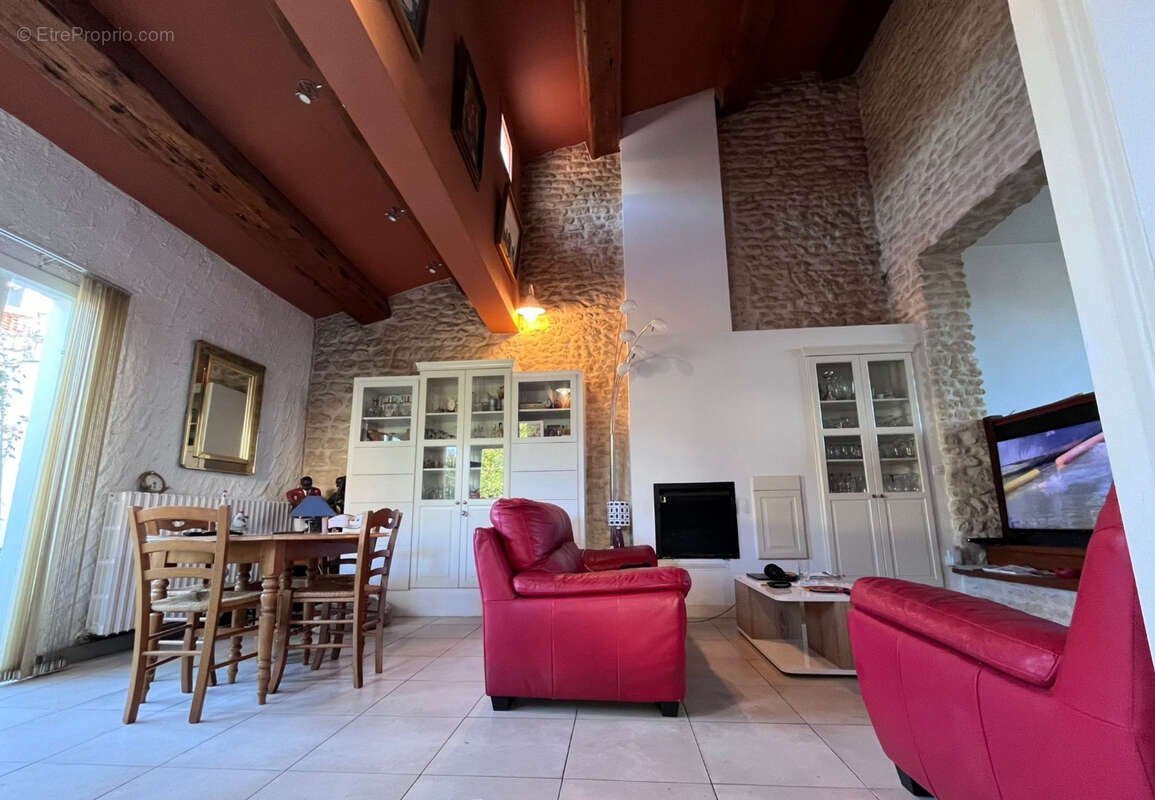 Maison à FOURAS