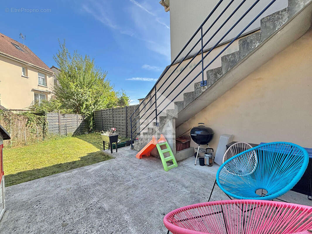 Maison à PONTAULT-COMBAULT