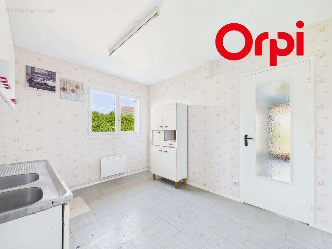Maison jumelée à vendre à 1,5 kms du centre-ville de Bernay - photo 17