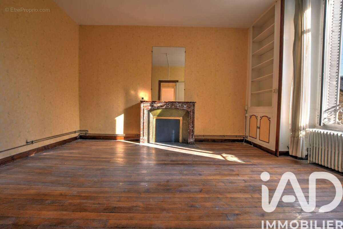 Photo 4 - Appartement à SAINT-LEONARD-DE-NOBLAT