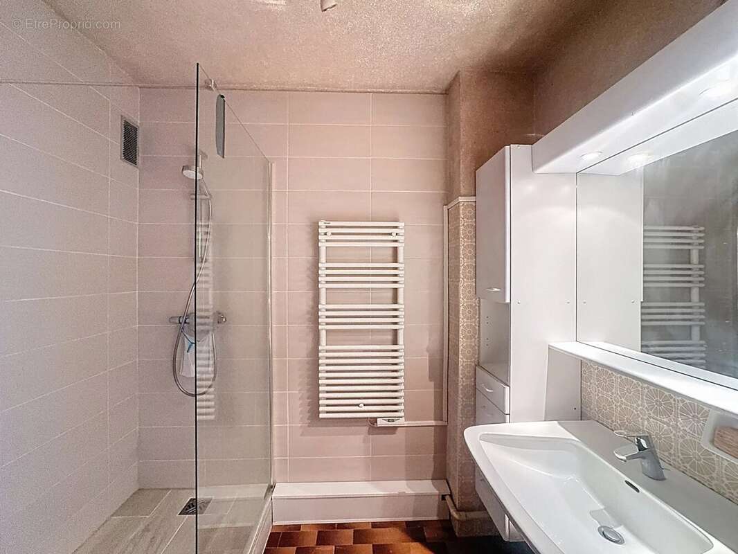 Appartement à MANDELIEU-LA-NAPOULE