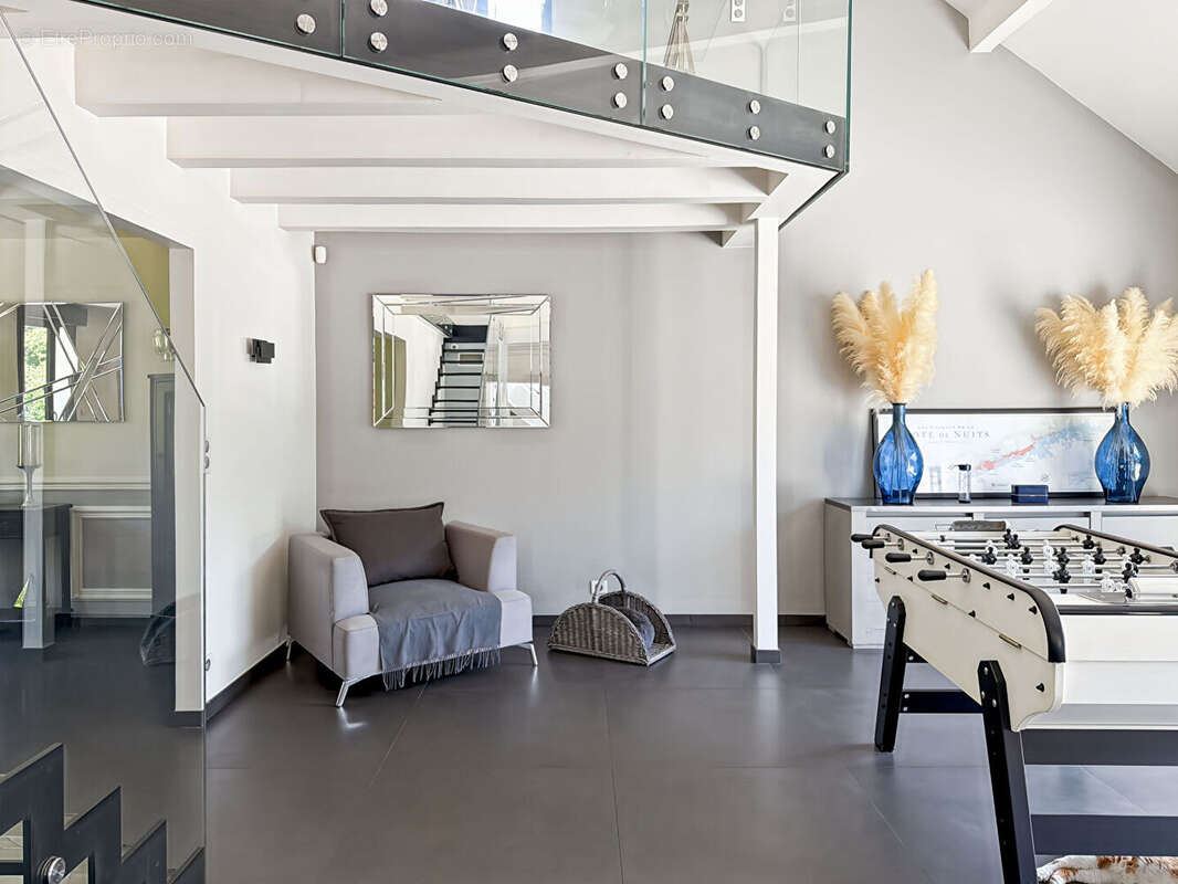 Maison à FEUCHEROLLES