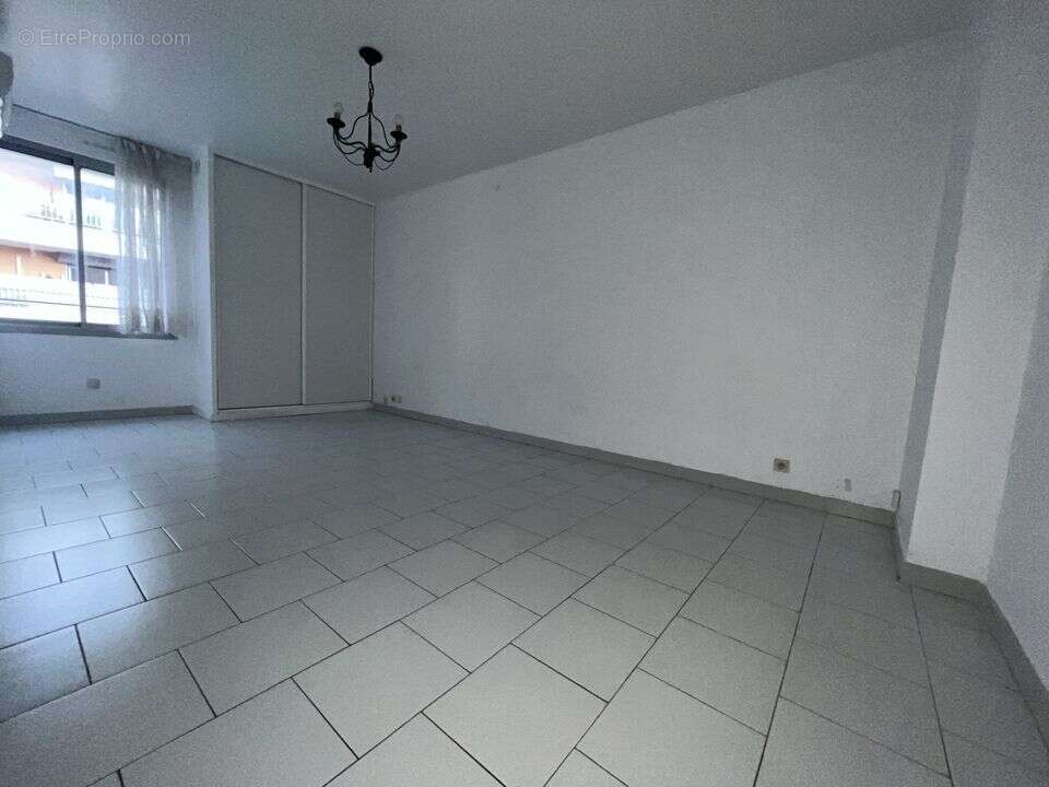 Appartement à SAUSSET-LES-PINS