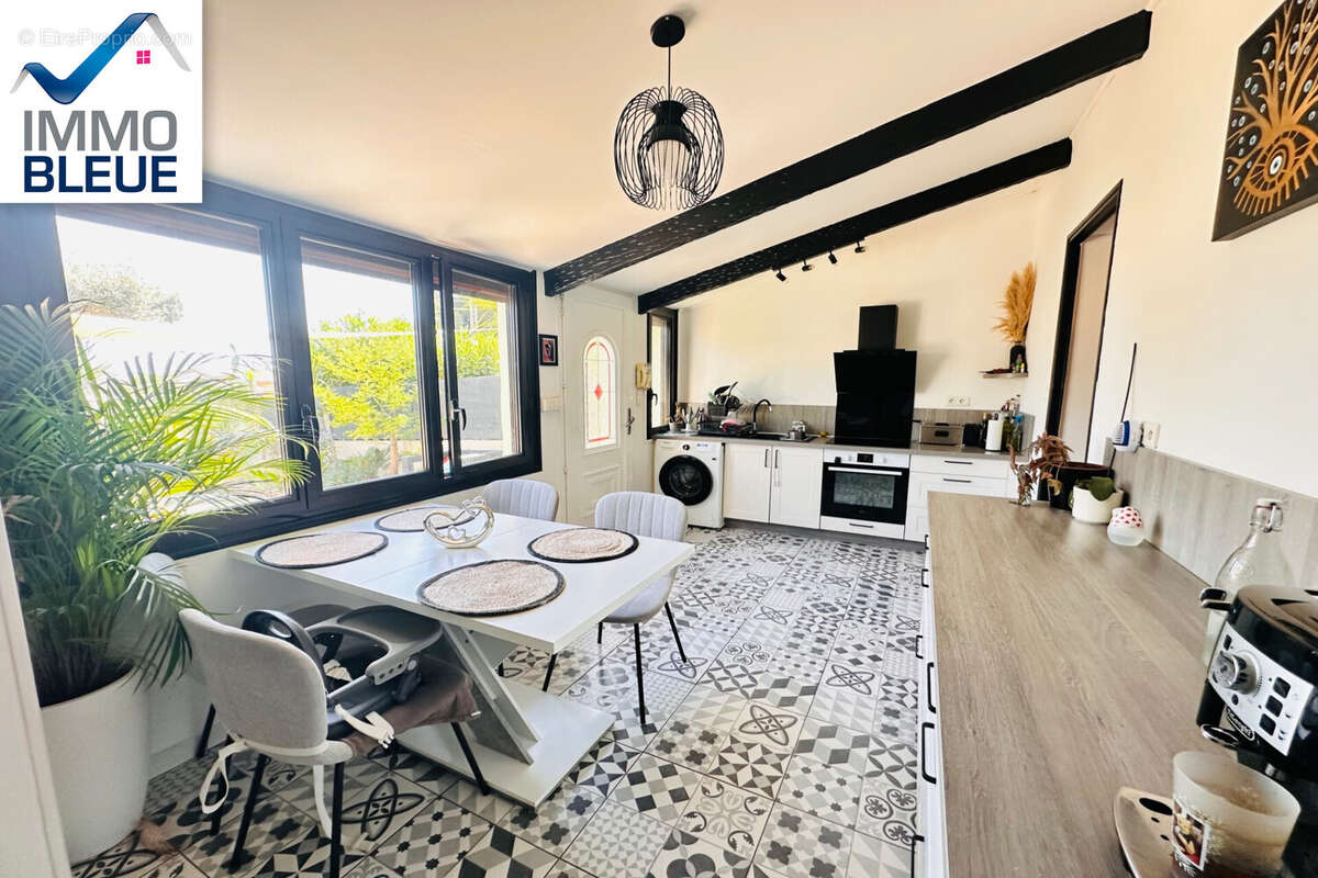 Maison 58 m² à Martigues  - photo 4
