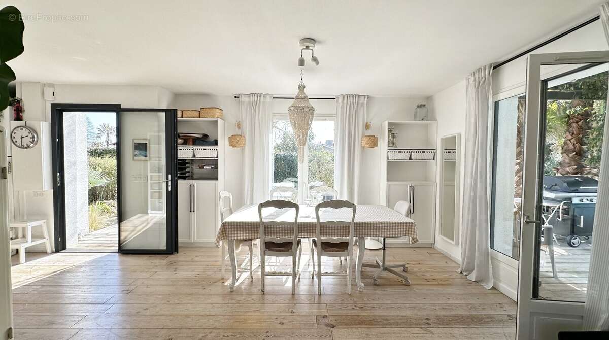 Maison landaise de type t5 de 152 m2 avec piscine - photo 10