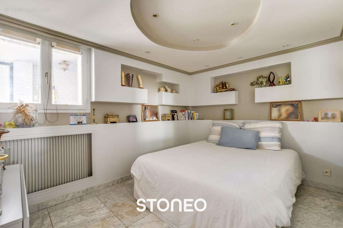 Maison à LE PLESSIS-ROBINSON