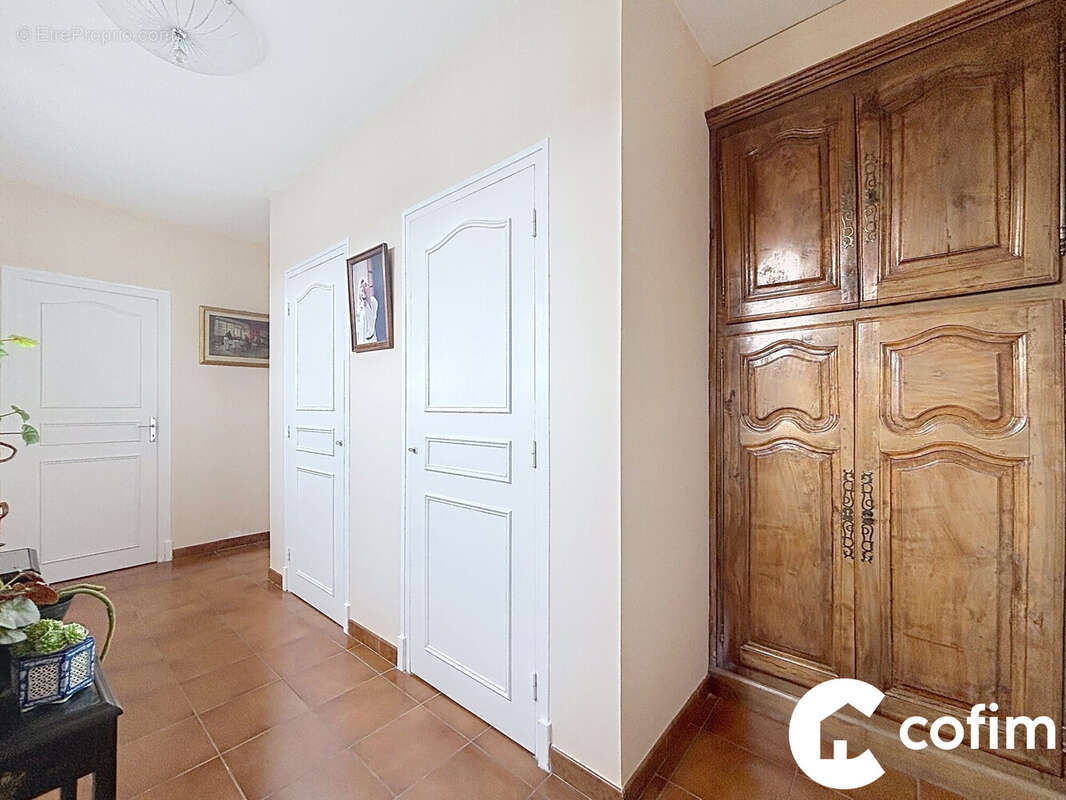 Maison 187 m² à Tarbes  - photo 9