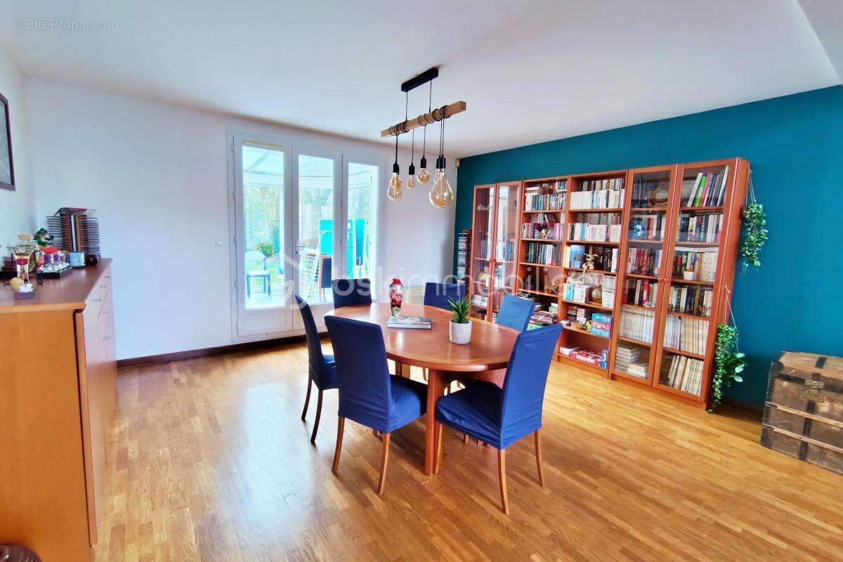 Maison à BOIS-D'ARCY