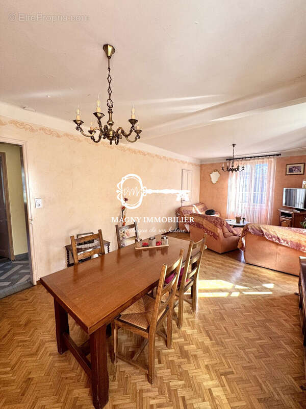 Maison à MAGLAND
