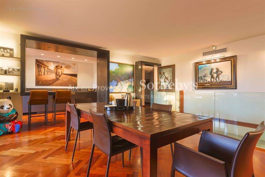 Appartement à AIX-EN-PROVENCE