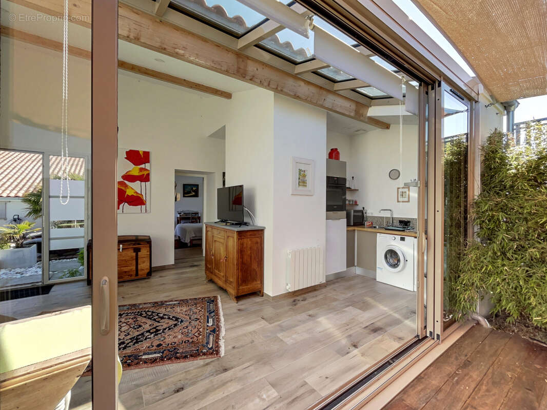 Maison à SAINT-GEORGES-DE-DIDONNE