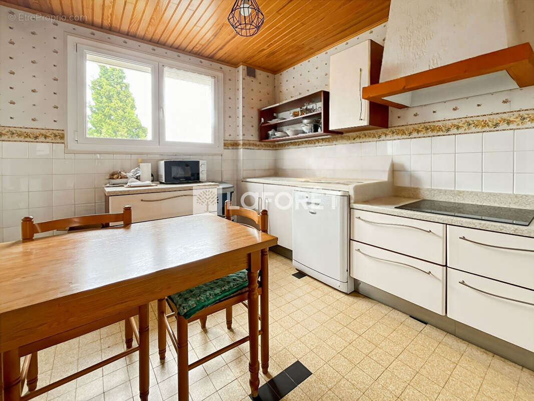 Appartement à GUILHERAND-GRANGES