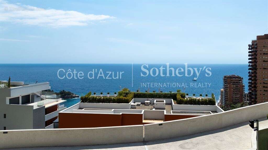 Roquebrune-Cap-Martin terrain constructible avec permis purgé deux villas contemporaines - photo 8