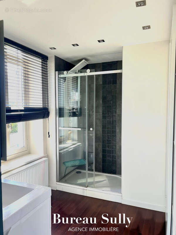 Maison à TASSIN-LA-DEMI-LUNE