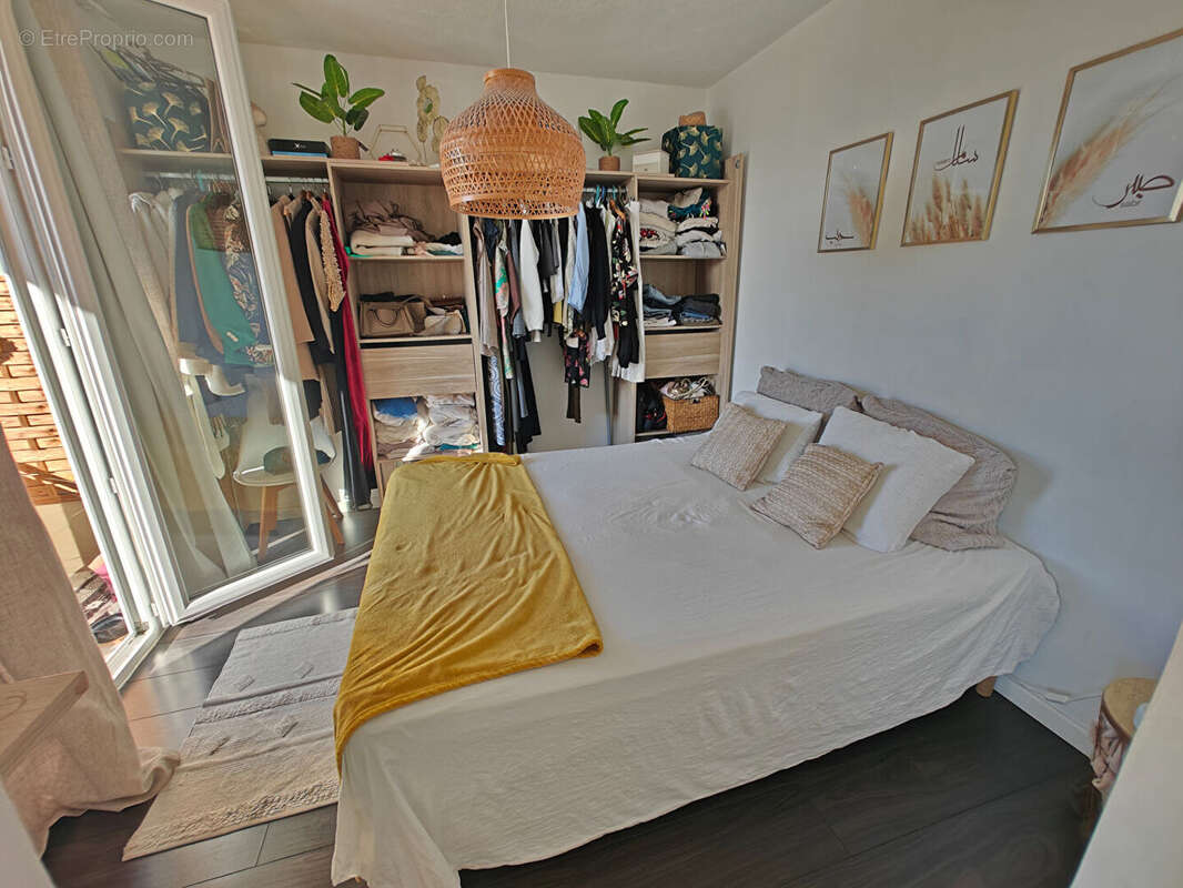 Appartement à LA VALETTE-DU-VAR