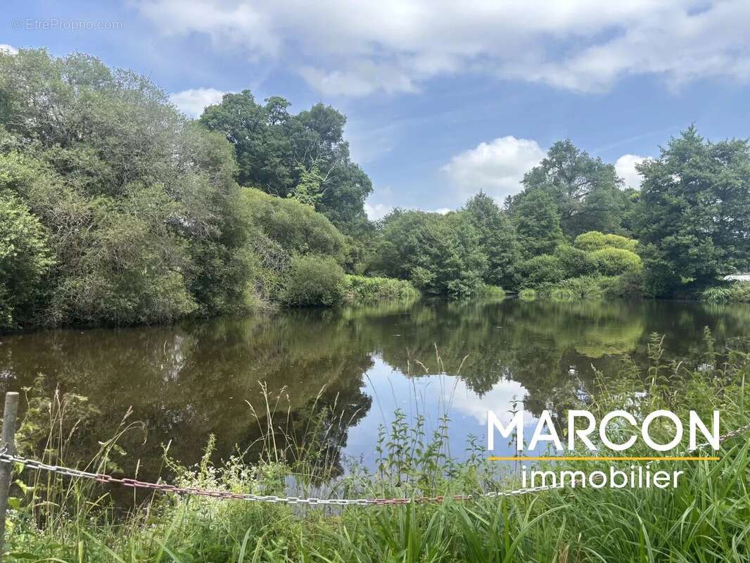Maison à ARNAC-LA-POSTE