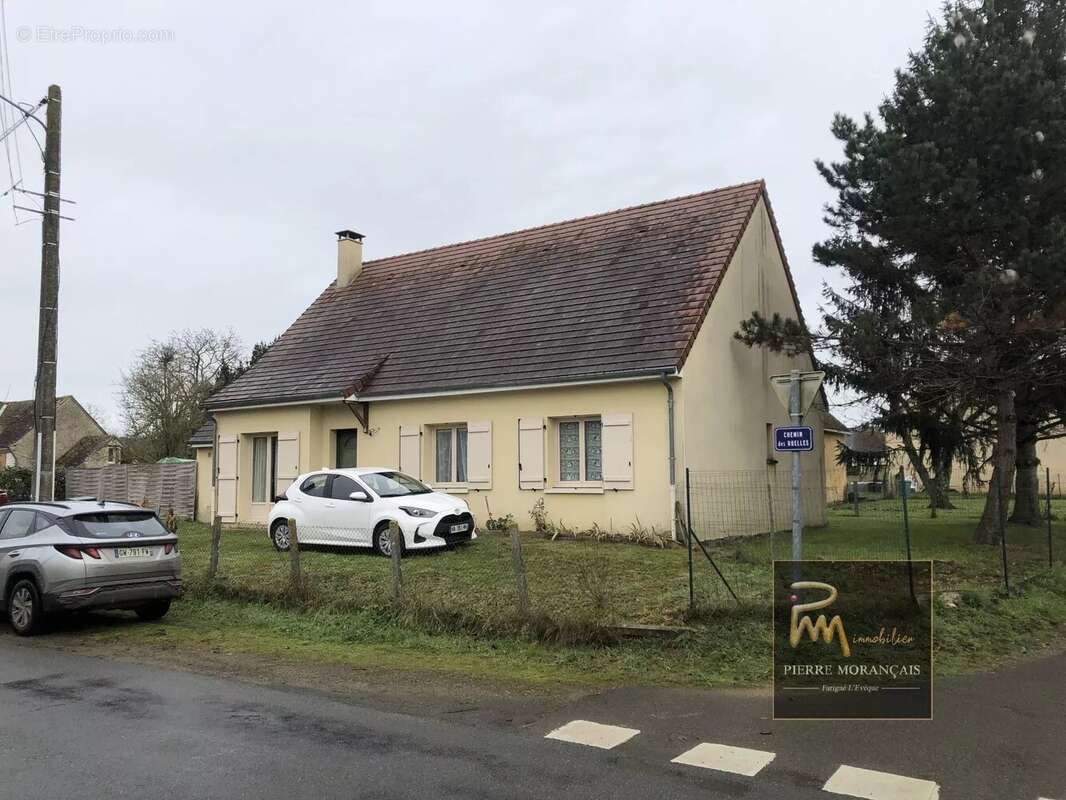 Maison à SAINT-CELERIN