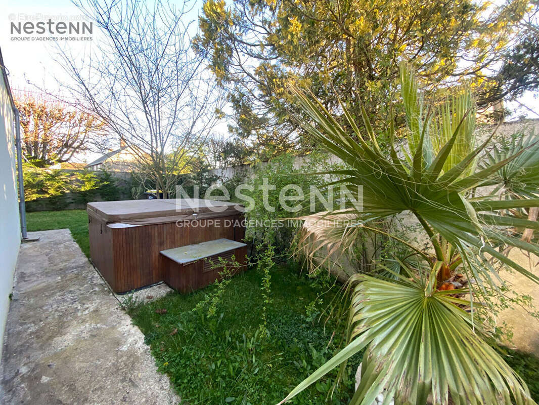 Maison à LA CHAUSSEE-SAINT-VICTOR