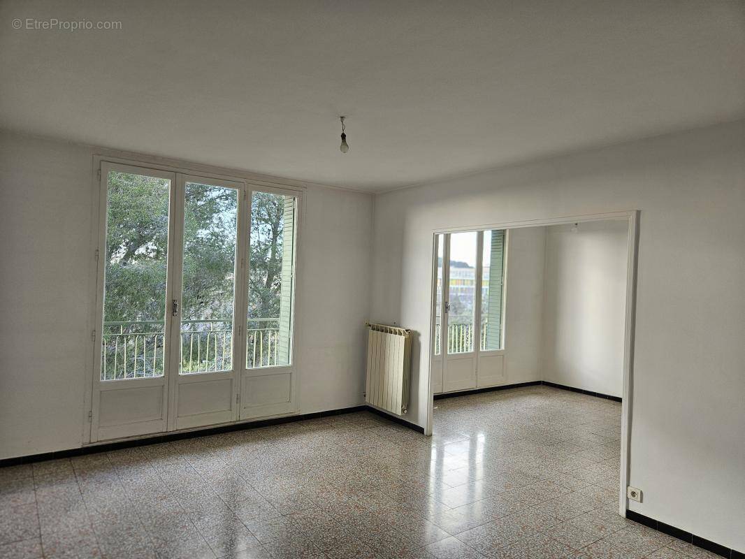 Appartement à NIMES