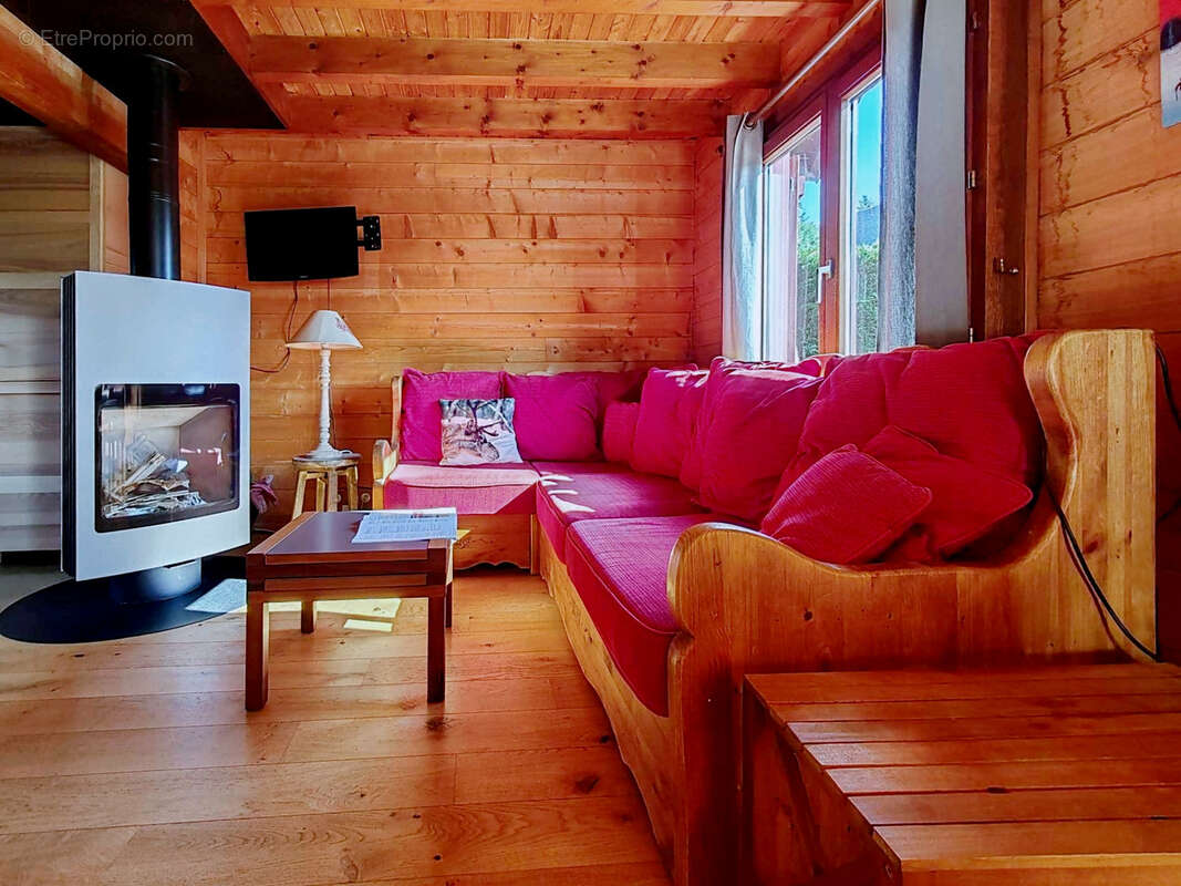 Maison à BESSE-ET-SAINT-ANASTAISE