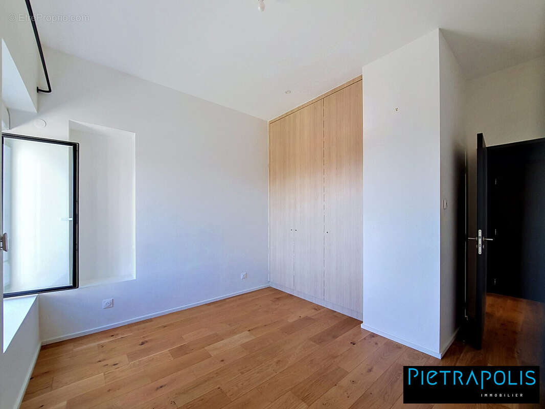 Appartement 105 m² à Saint-Sorlin  - photo 6