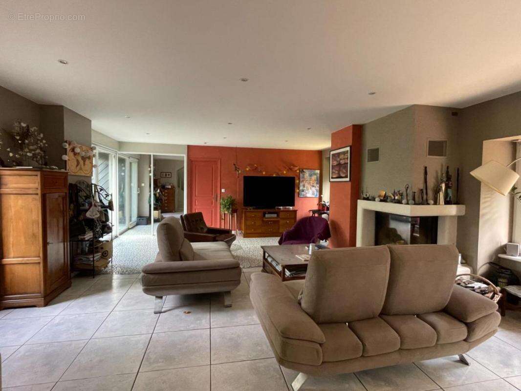 Maison à SAINT-JOUAN-DES-GUERETS