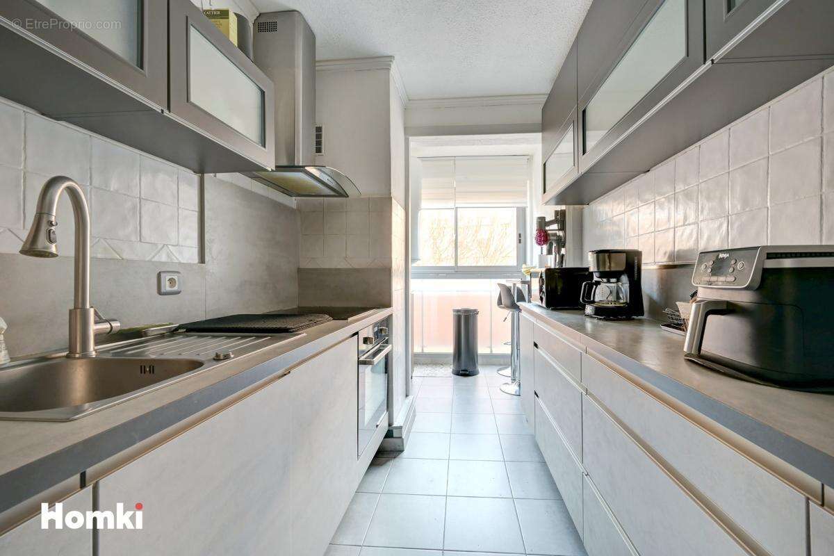 Appartement à MARSEILLE-9E