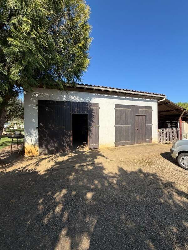Maison à CELLEFROUIN