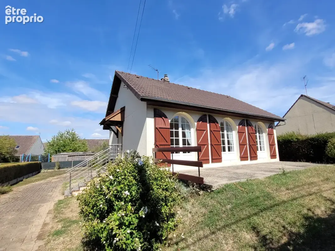 Maison à AUNAY-SOUS-AUNEAU