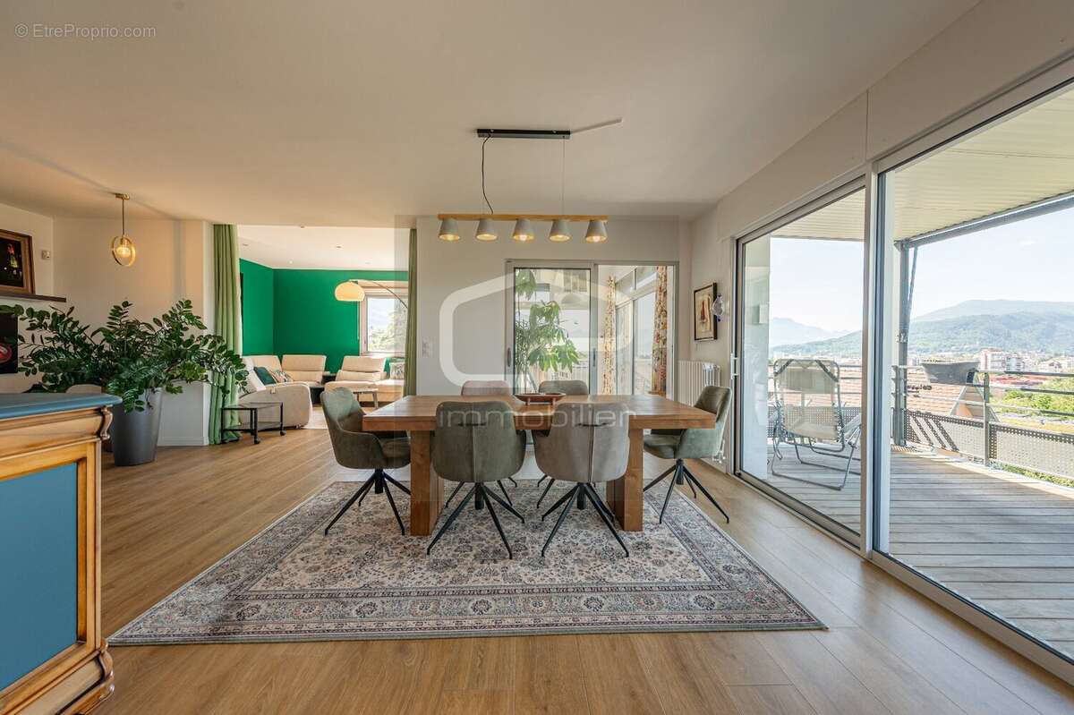 Appartement à ANNECY-LE-VIEUX