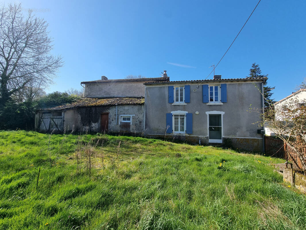Maison à LES FORGES