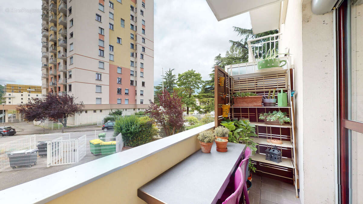 Appartement à ECHIROLLES