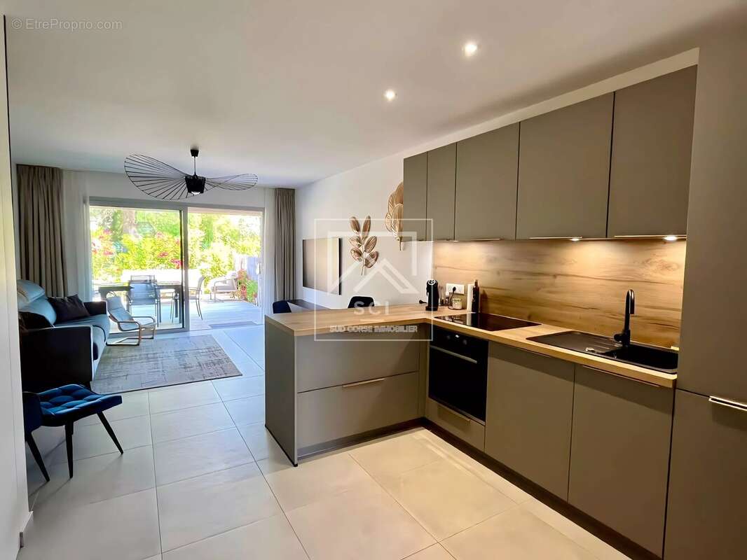 Appartement à LECCI