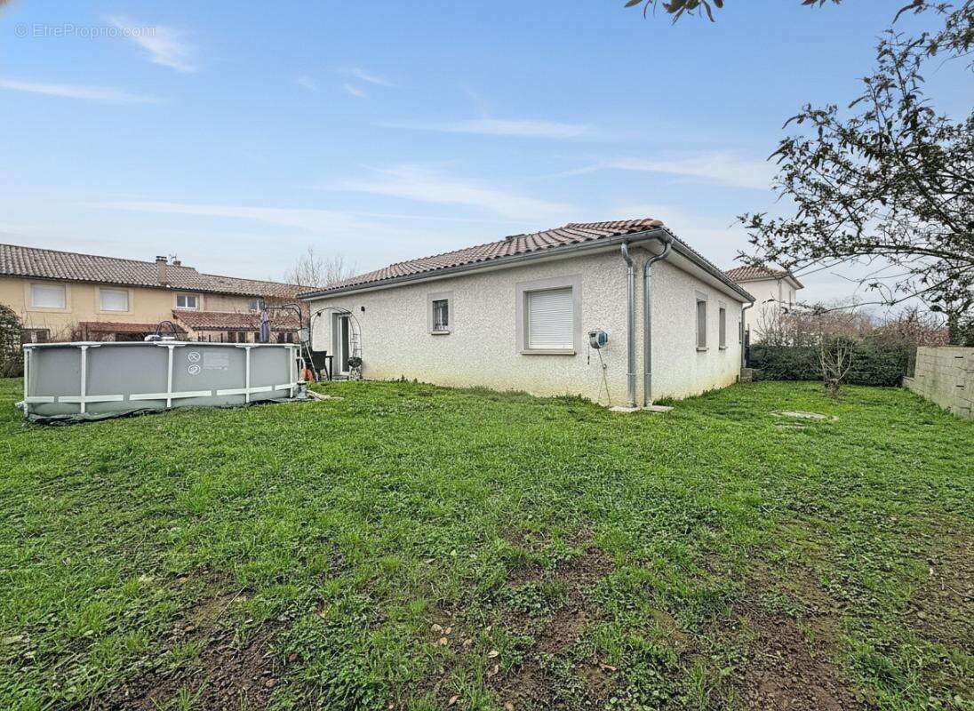 Maison à CLONAS-SUR-VAREZE