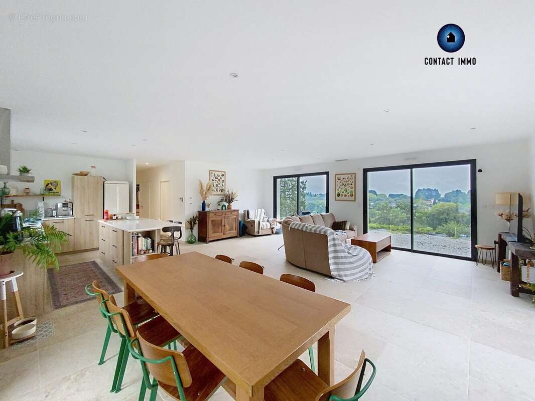 Maison à LAGRAULIERE