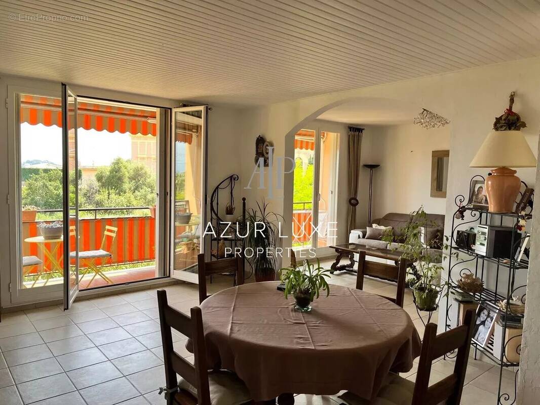 Appartement à BEAULIEU-SUR-MER