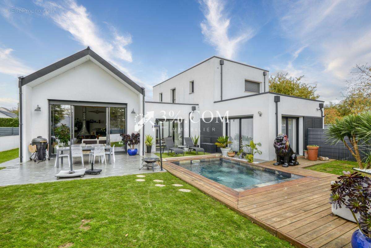 Maison à LA CHAPELLE-SUR-ERDRE